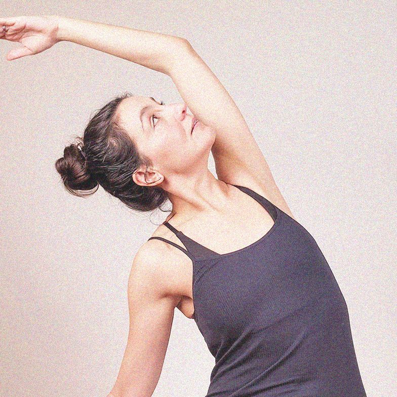 Foto di Paola Saibene insegnante di Yoga